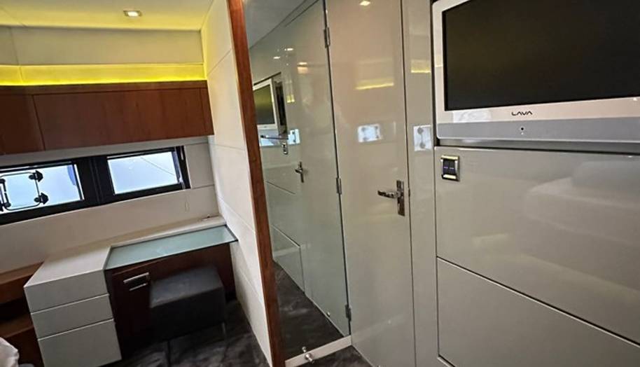 FAIRLINE TARGA 50 GT for sale 26