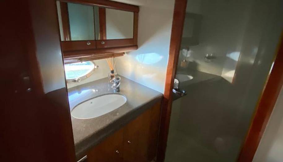 Sunseeker Manhattan 56 for sale 26