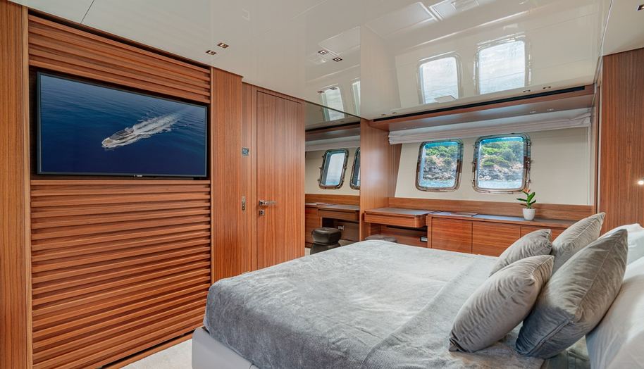 SANLORENZO SX 88 M&M for sale 16