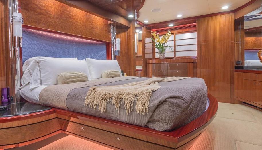 ROBIN'S NEST for sale 11