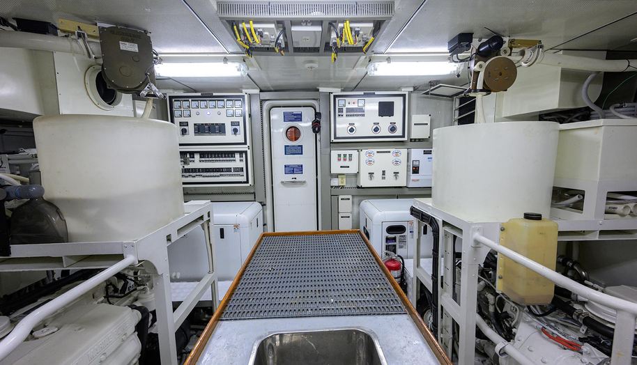 ST. TROPEZ for sale 61