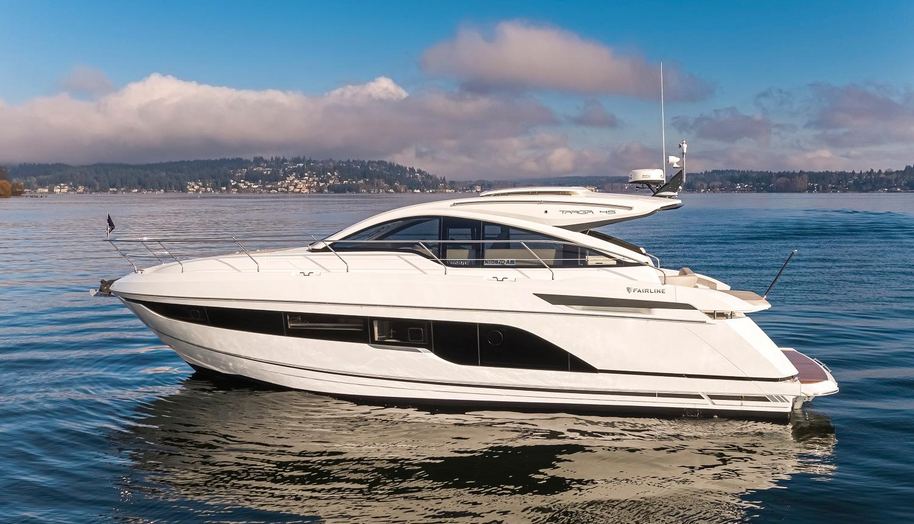 Tender Garage & Hi/Lo Swimplatform for sale 1