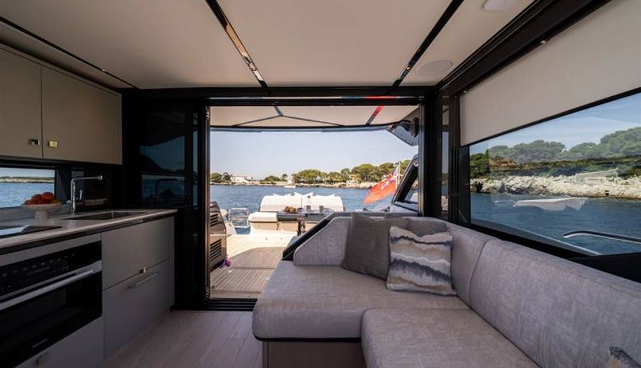 PREDATOR 55 for sale 21