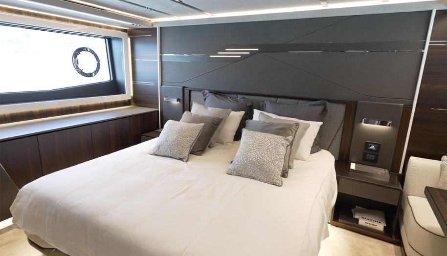 ANOUCHKA for sale 26