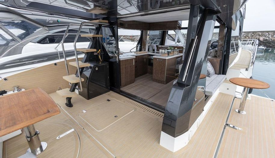 Galeon 510 SKY for sale 26