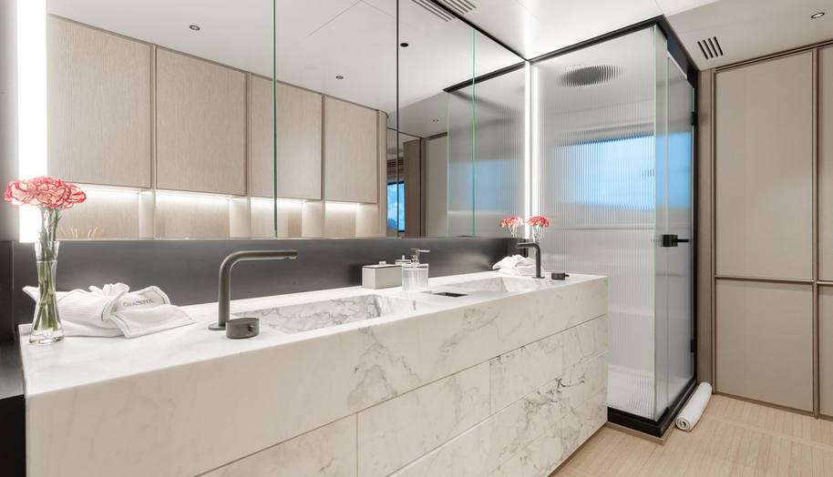 KING'S LAIR for sale 21