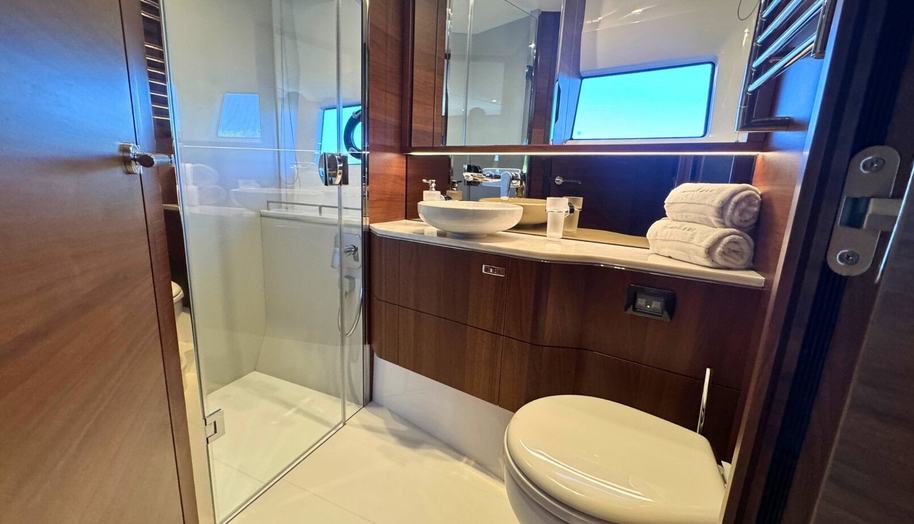 B III for sale 21