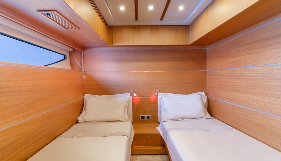 Numarine 102  for sale 31