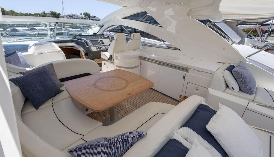 Elle for sale 26