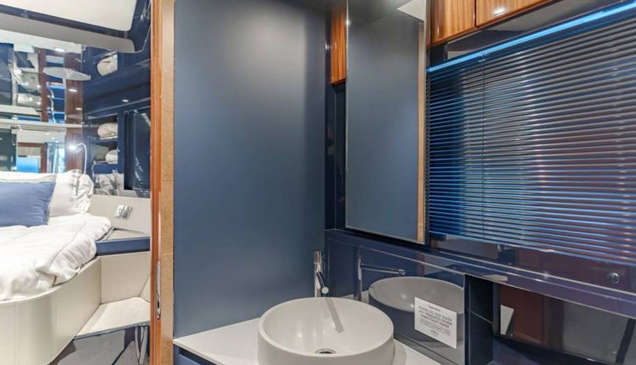 Commodore One for sale 31