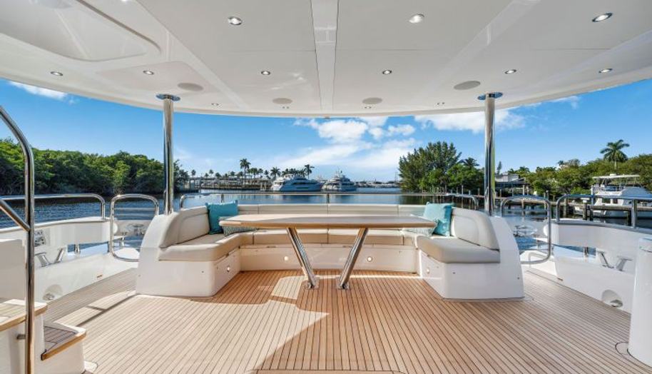 95 YACHT for sale 16