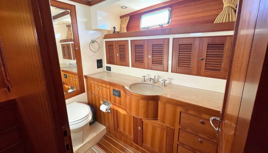 Latitude 20 for sale 36