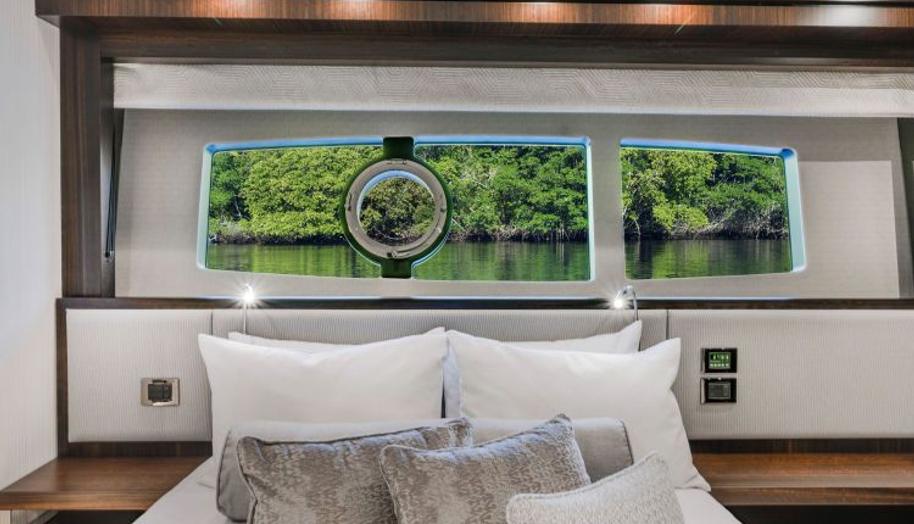 95 YACHT for sale 51