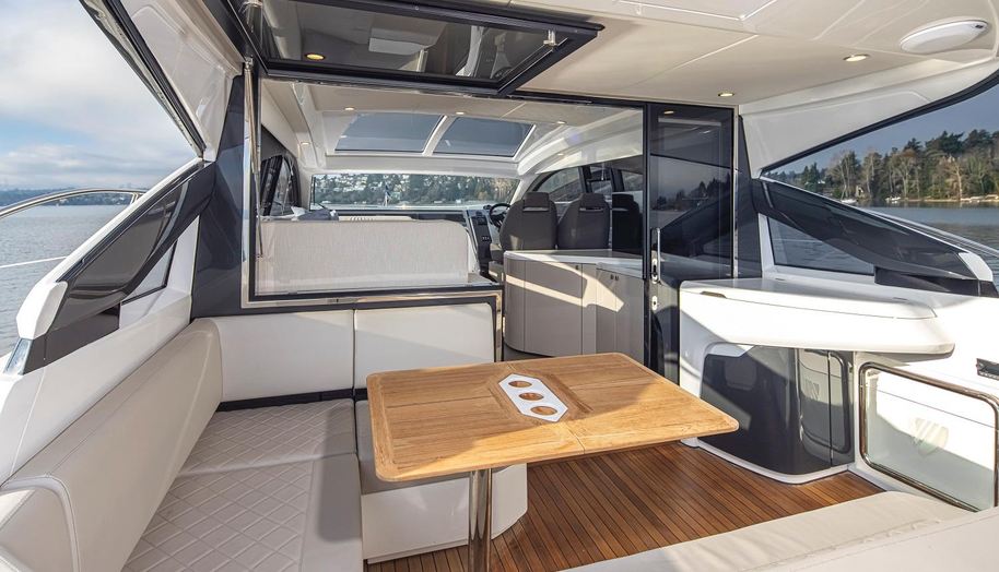 Tender Garage & Hi/Lo Swimplatform for sale 11