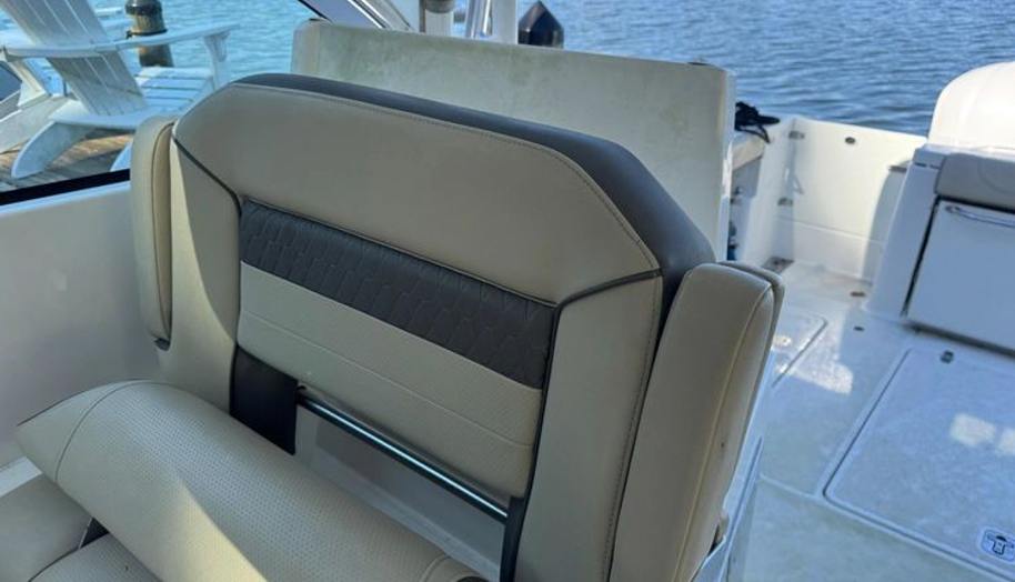 In Pursuit for sale 11