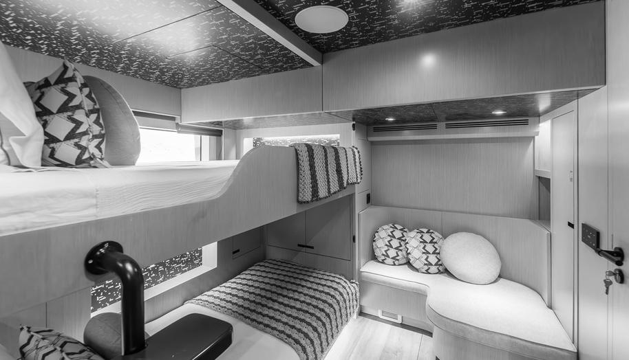 VANGUARD for sale 26