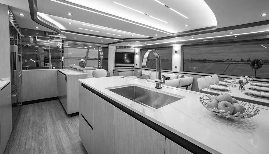 AQUILA 70 for sale 46