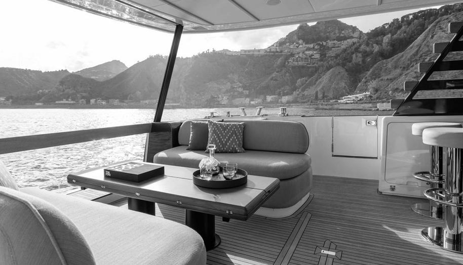 AZIMUT MAGELLANO 60 for sale 11