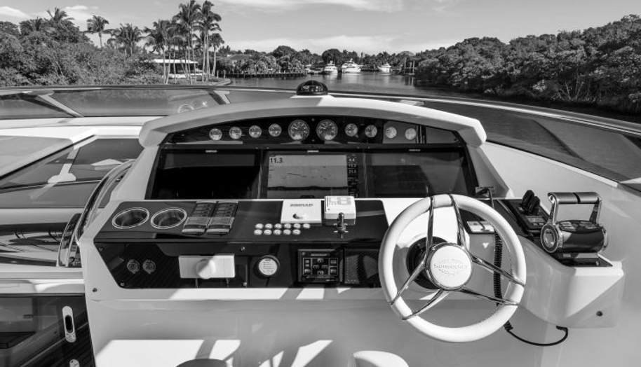 95 YACHT for sale 71