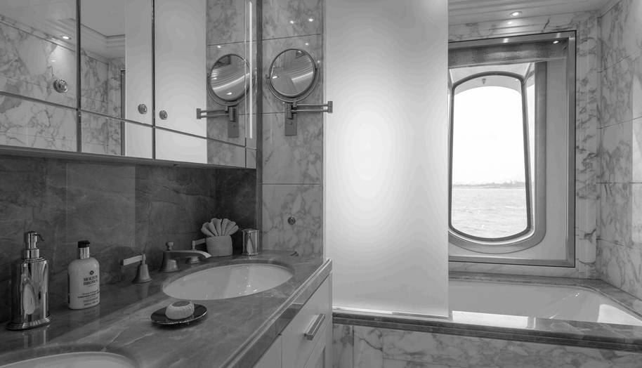 AURORA for sale 31