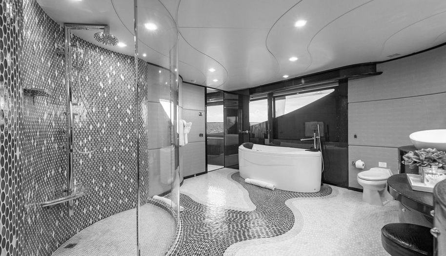 TRUE NORTH for sale 26