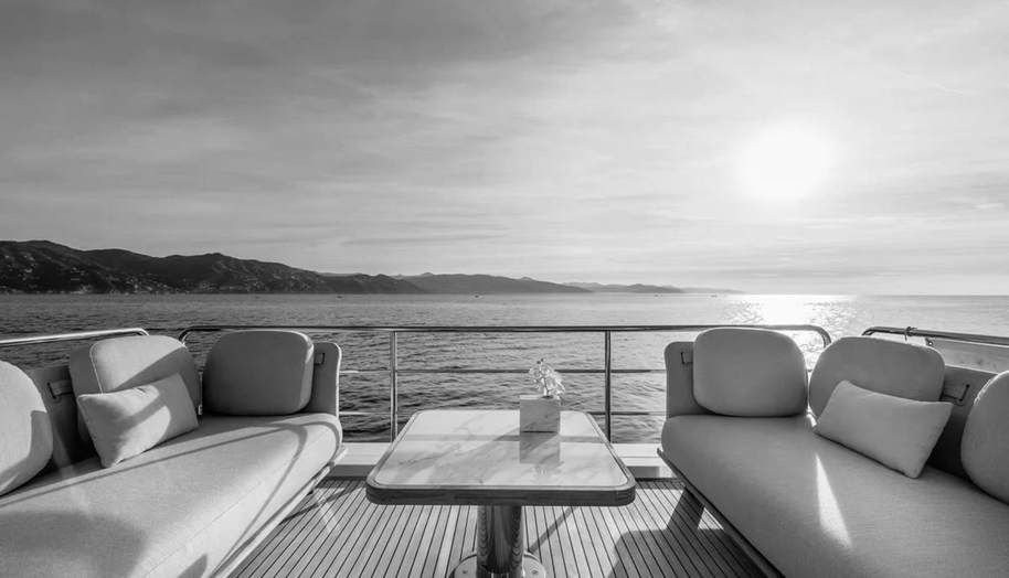 AZIMUT 60 FLY for sale 21