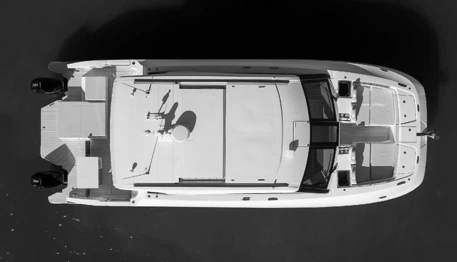 Aquila 42 Coupe for sale 46