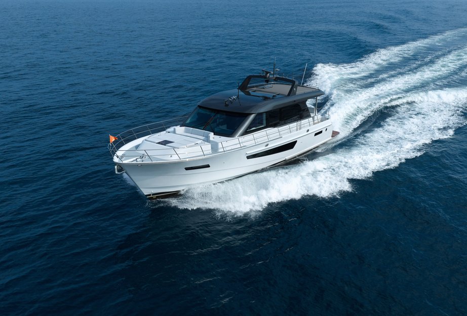 FIRST LOOK: Inside New Sporty CL Yachts CLB65 SUV Motor Yacht 