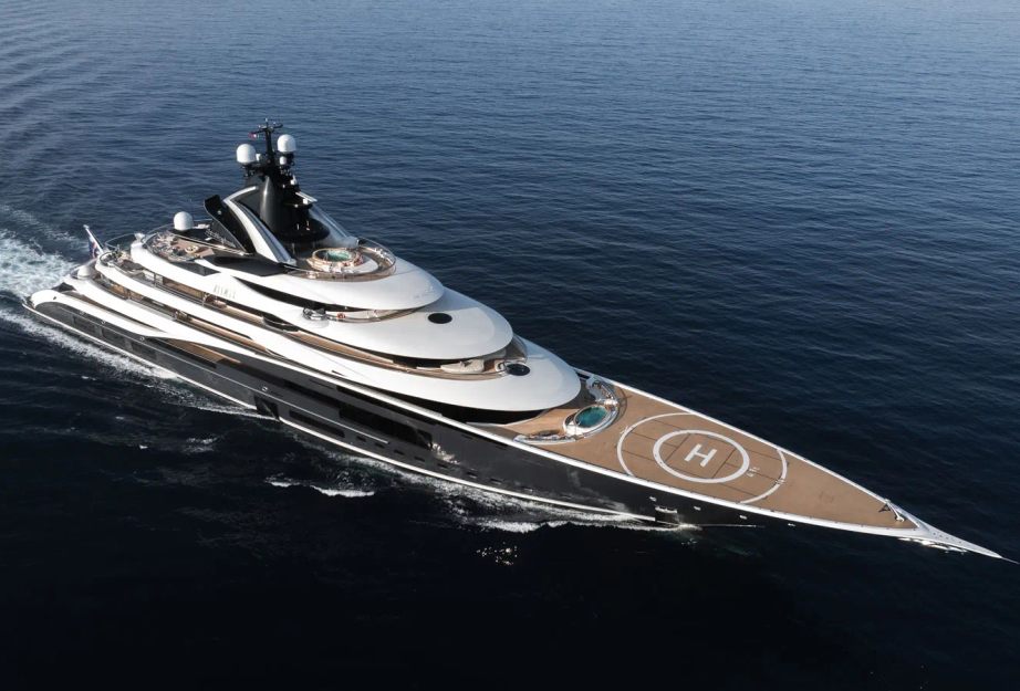 122m Superyacht Kismet Triumphs at Design & Innovation Awards