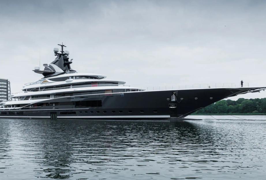 Superyacht Spotlight: Inside the Floating Guestlist of the Bezos Wedding
