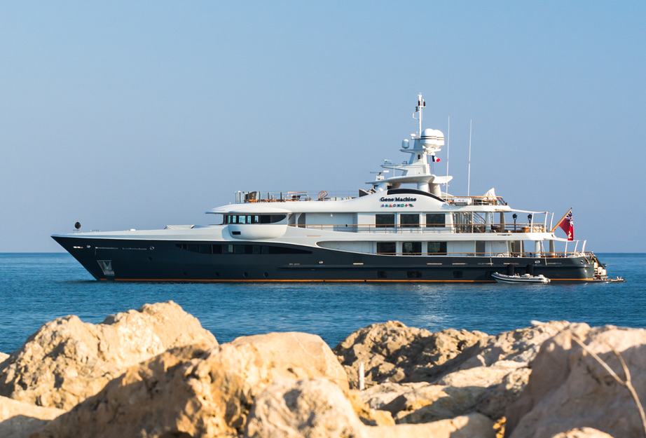 Top 10 Must-See Yachts at Fort Lauderdale International Boat Show 2025