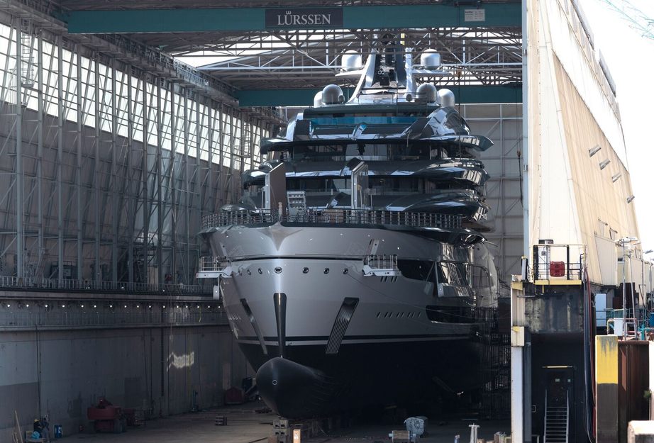 First Look at Deep Blue: Lürssen’s 440ft Giant Will Be the Biggest Launch of the Year