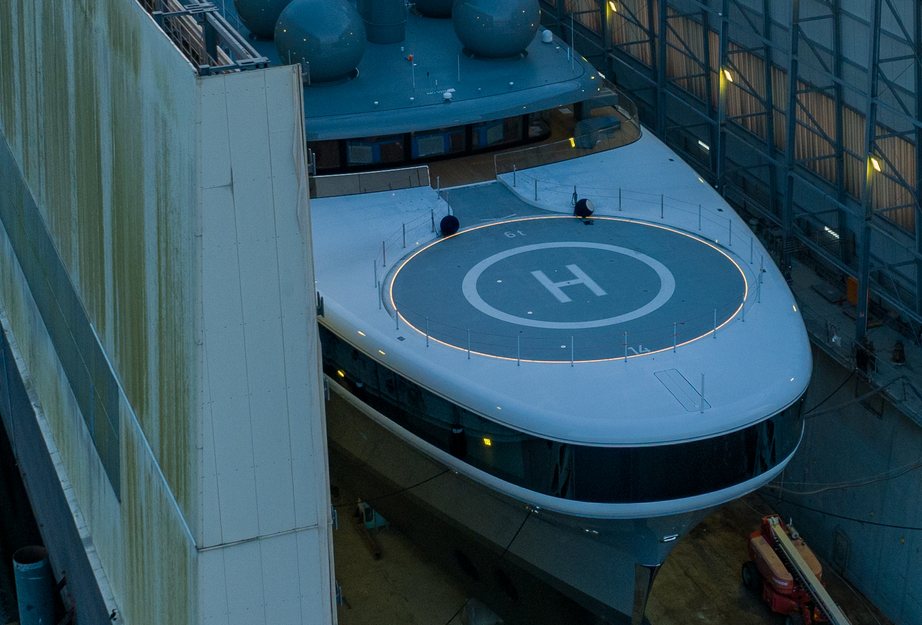 Spy Shots Reveal Project Cosmos, Lürssen’s First Methanol Fuel-Cell Superyacht