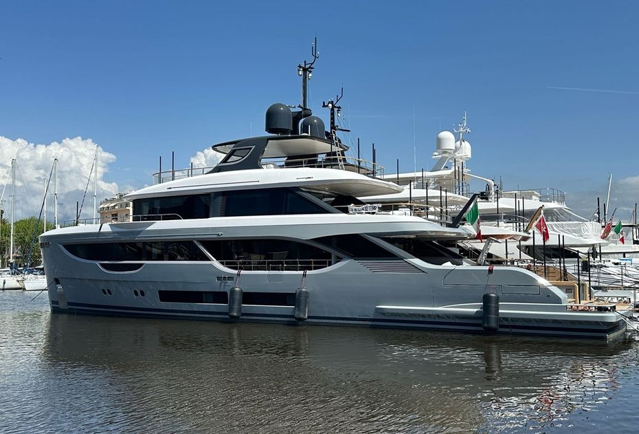 Brand-New Benetti Oasis 34M Listed for Sale Ahead of Summer Season