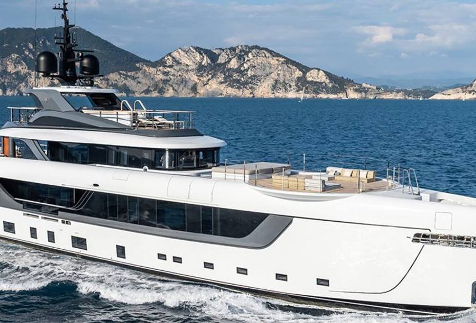Admiral S-Force 55 Superyacht Silver Star I Sold