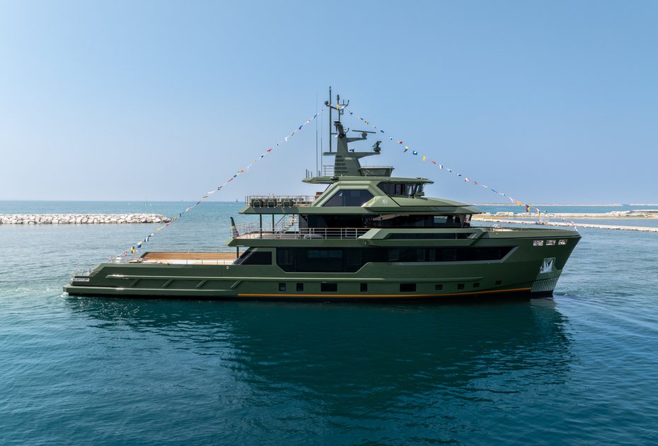 Watch CdM Launch Flexplorer 146 Superyacht Nasiba 