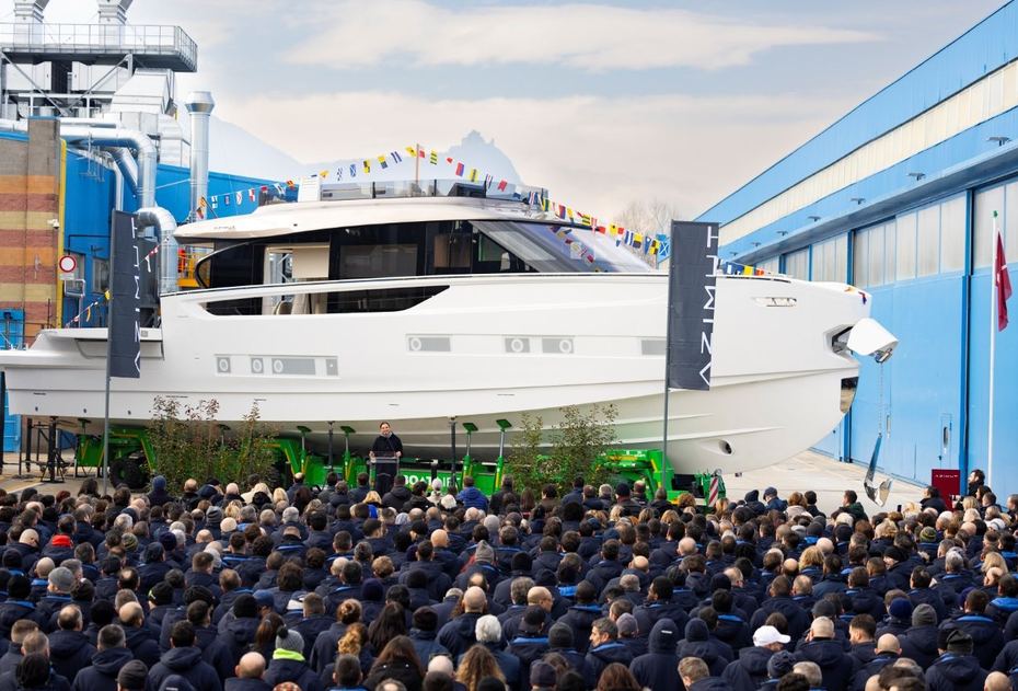 First Azimut Seadeck 9 Launched and Becomes Largest Yacht Ever Built in Avigliana