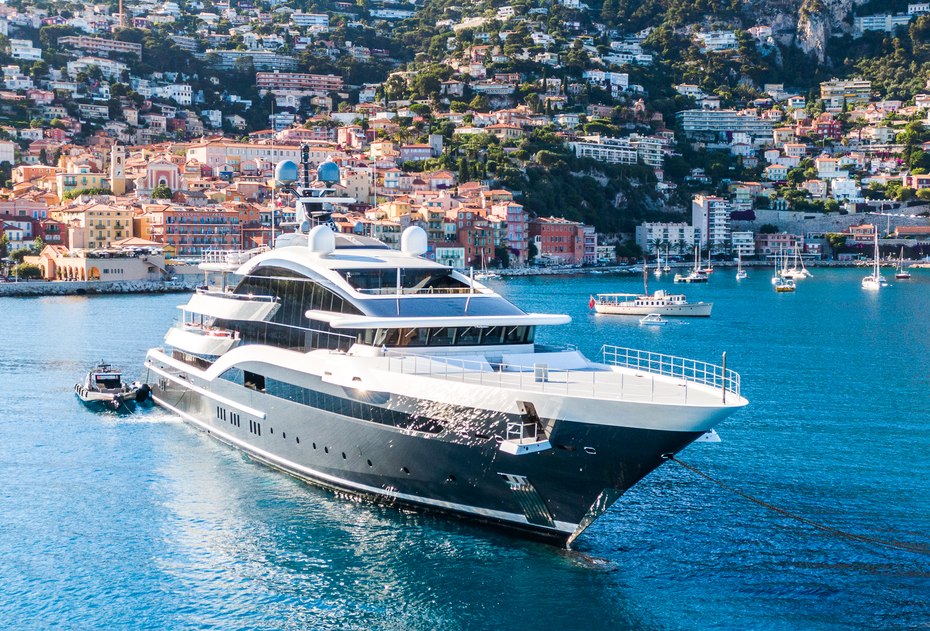 Oceanco’s DAR: The 90m Superyacht Berthed Amongst Giants