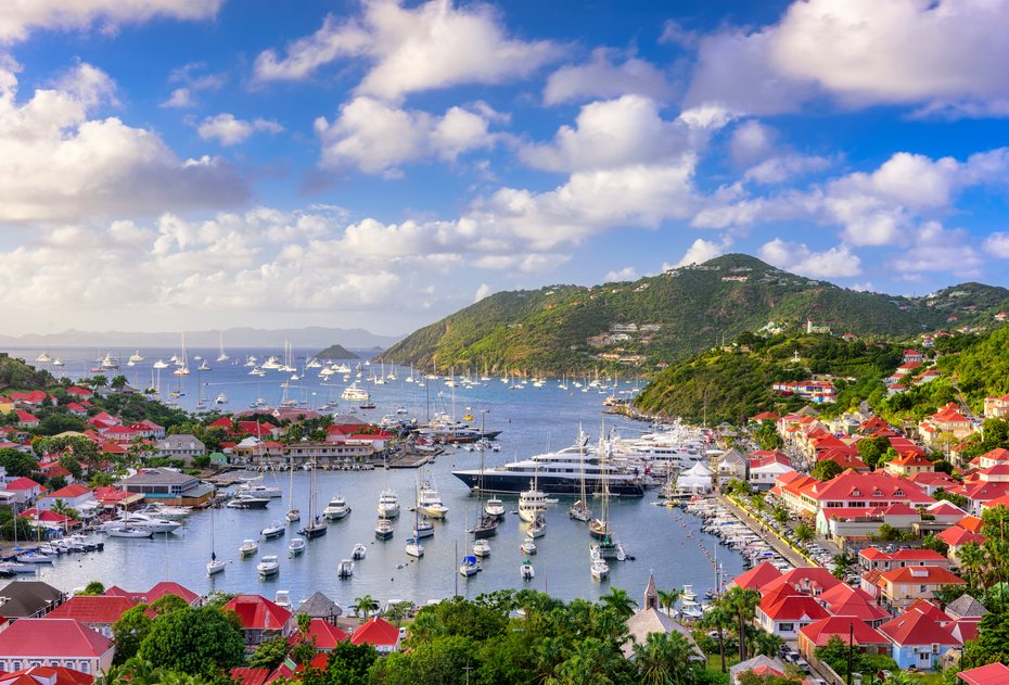 World’s Newest Superyachts Make St Barts Debut for New Year’s Eve Celebrations