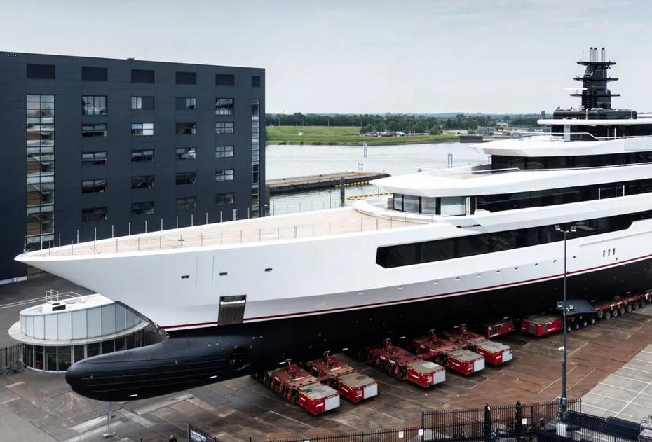 111M Oceanco superyacht Y726 successfully launches ahead of sea trials 