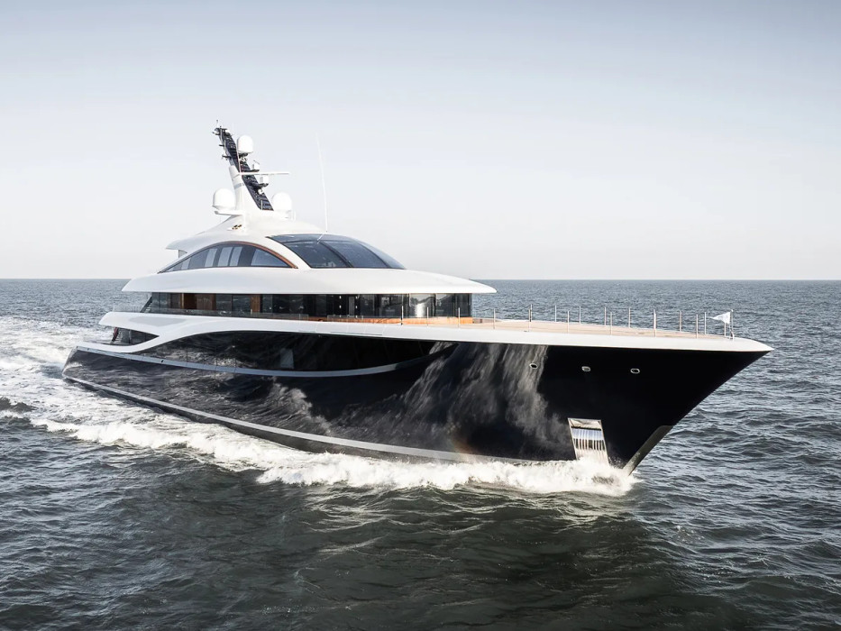 80m Feadship 714 Hybrid Superyacht Faith Delivered | YachtBuyer