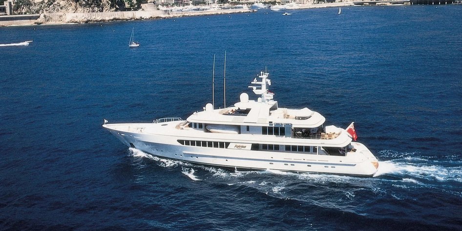 Octopus yacht