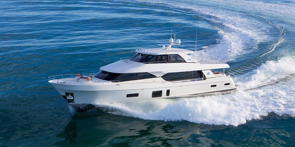 Zephyr yacht