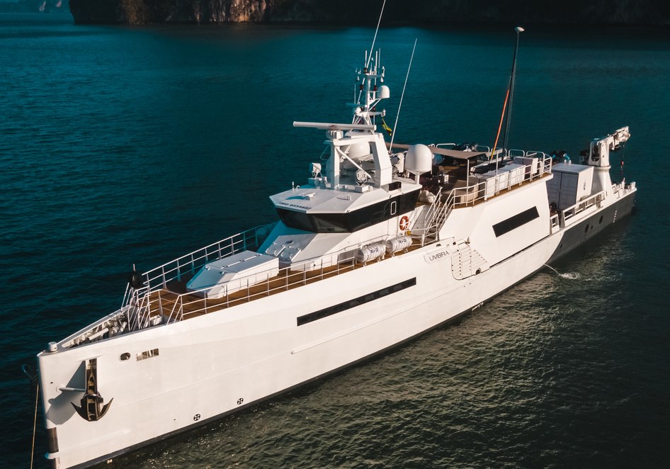 Umbra yacht