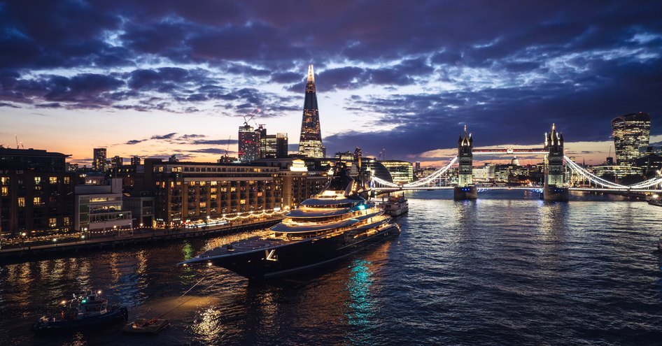 Night shot of Kismet with the Shard in the background