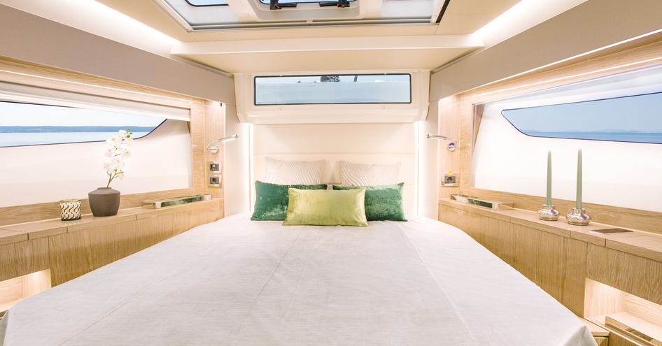 Sealine C390 cabins