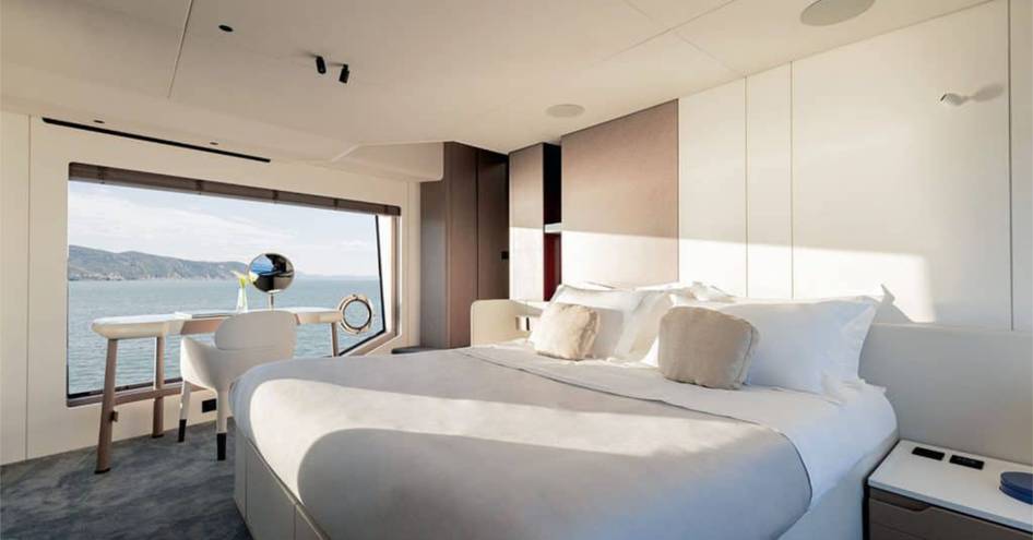 Azimut Grande 26M design, Azimut interiors