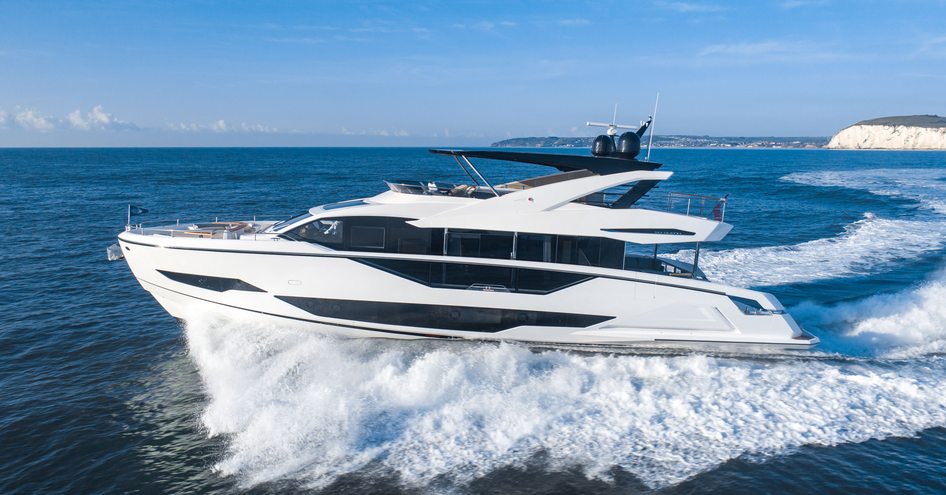 Side view of Sunseeker 90 Ocean underway, surrounded by sea