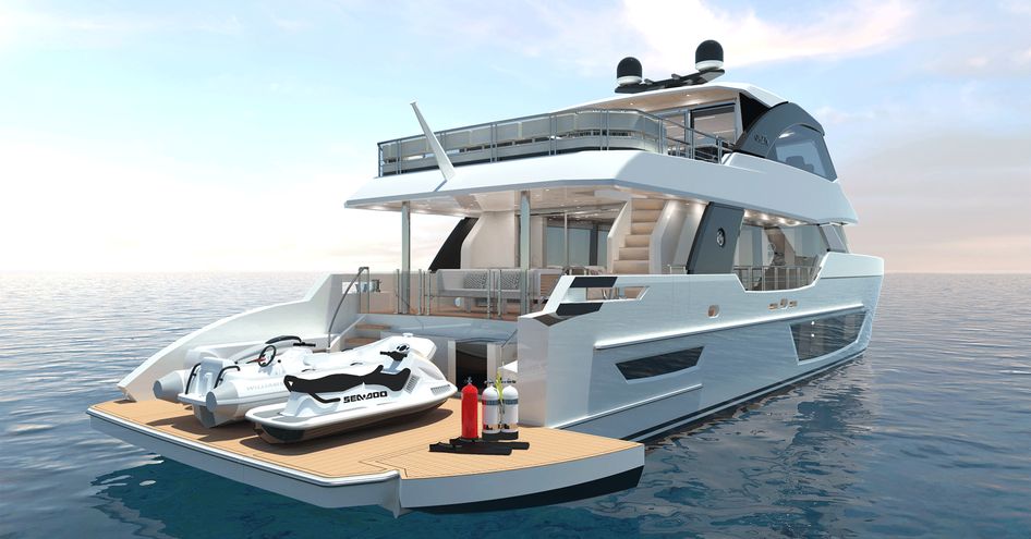 Ocean Alexander 27E aft, extended swim platform with Jetskis in centre, surrounded by sea