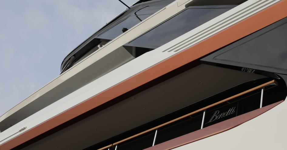 Side view of decks of Benetti Motopanfilo 37M